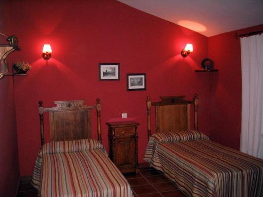 Casa Rural Virgen De La Cabeza Guest House Valencia de Alcantara Room photo